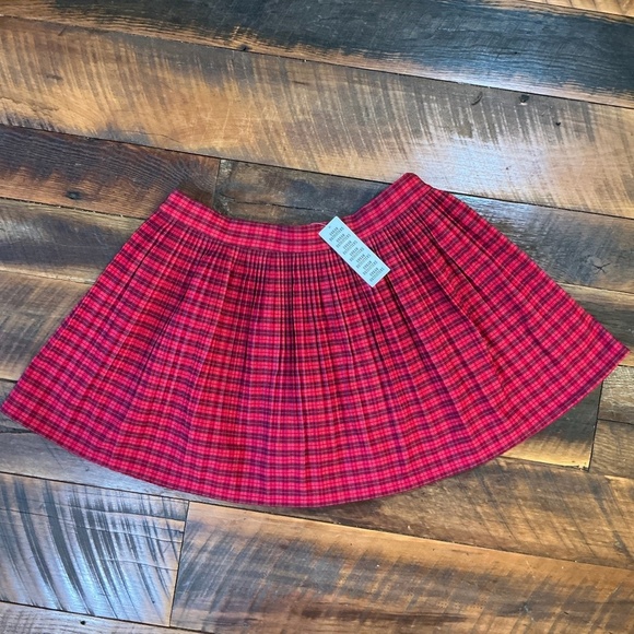 Urban Outfitters BDG Red Plaid Pleated Mini Skirt NWT Size Large - Picture 4 of 9